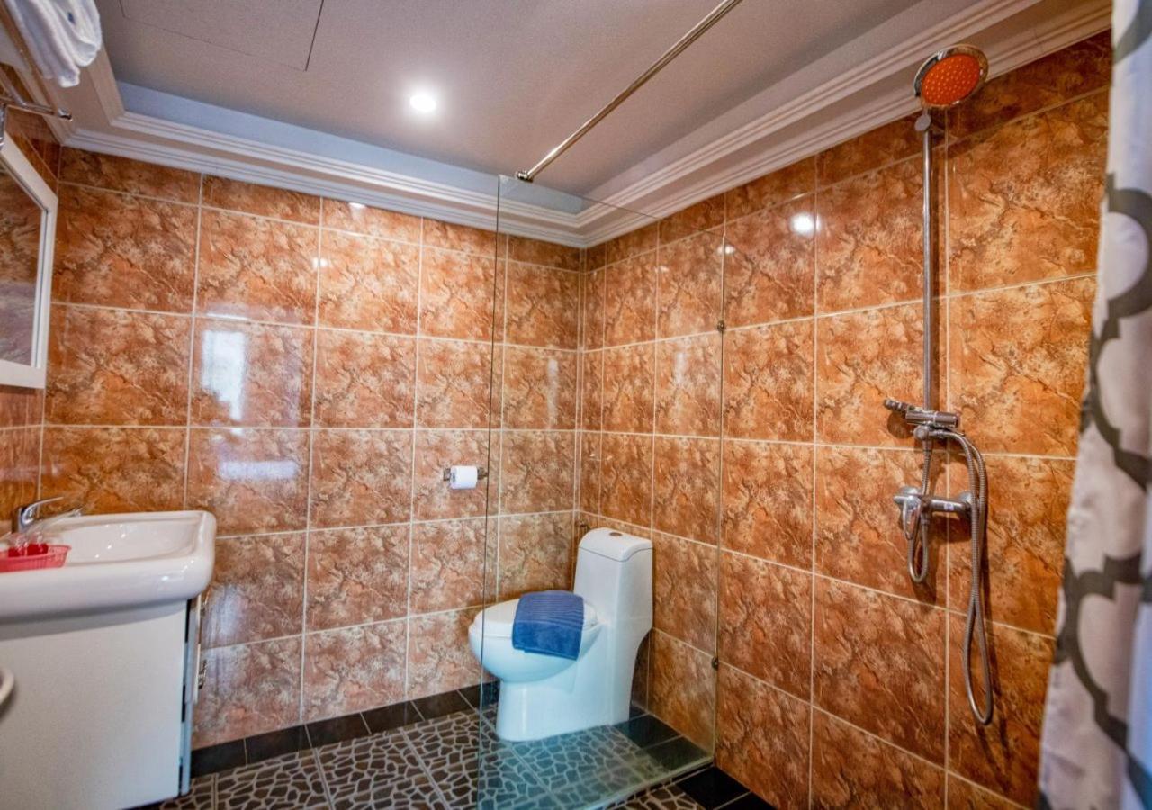 Akvavit Living Hotel Pantai Jomtien Luaran gambar
