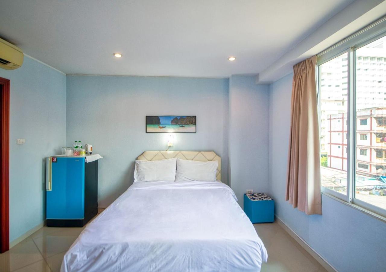 Akvavit Living Hotel Pantai Jomtien Luaran gambar